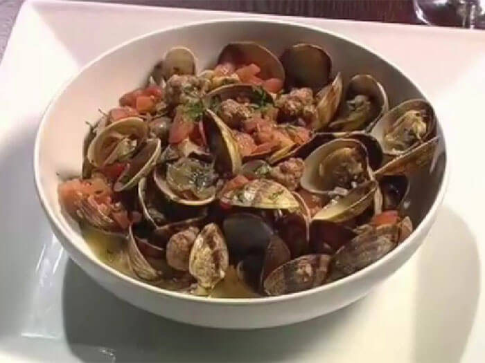 Clams with Sausage & Tomatoes