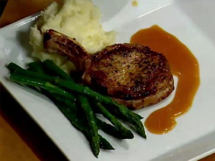 Pork Chops with Apple & Whiskey Sauce